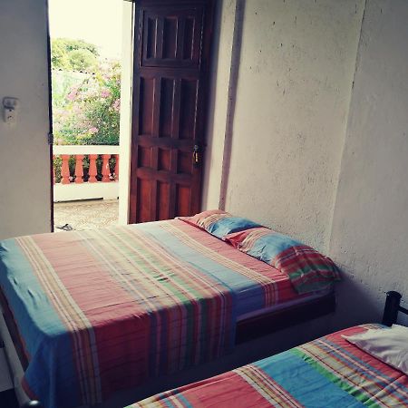 Hostal Maranatha Santa Marta  Buitenkant foto