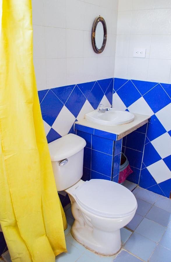 Hostal Maranatha Santa Marta  Buitenkant foto